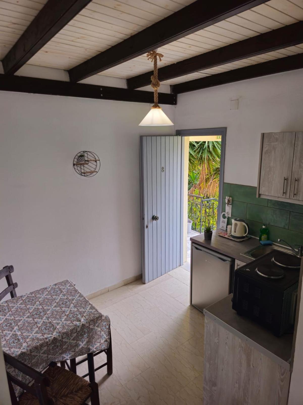 ベニテスGardelis Gardensアパートメント 部屋 写真